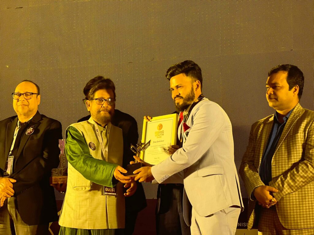 Sahed Ahmed wins Rising Youth Award 2022 for Freelance Entrepreneurship in Bangladesh